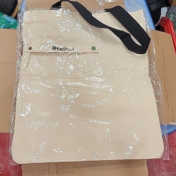 * Today only* Echo Friendly Reusable Shopping Tote Bag Smile floral lips NWT - Picture 2 of 2